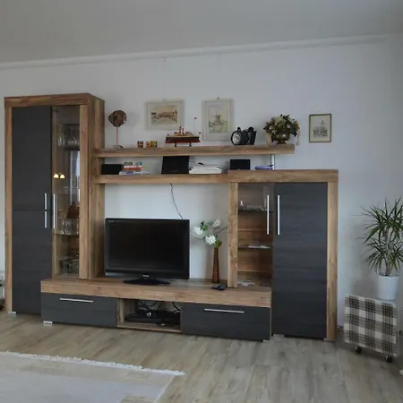 Spacious Holiday In With Terrace Gönnersdorf