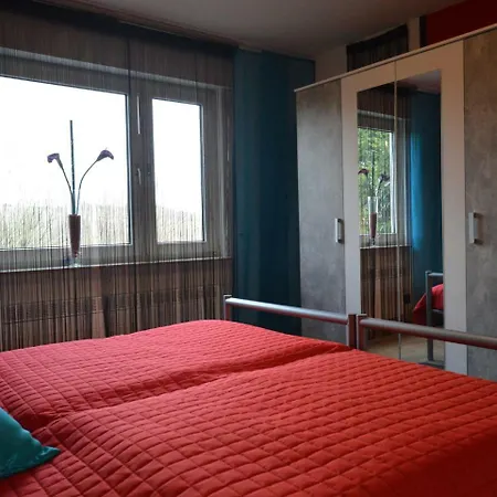 Spacious Holiday In With Terrace * Gönnersdorf